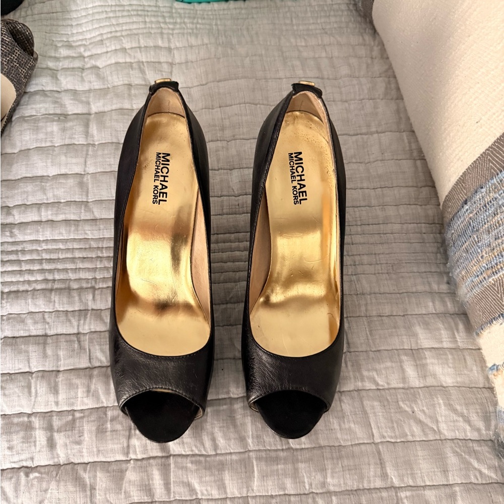 Michael Kors Elegant Black Peep Toe Heels